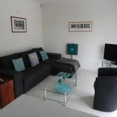 Modern One Bedroomed Just Off The Seafront With A Terrace And Pool Access 1753 Apartman